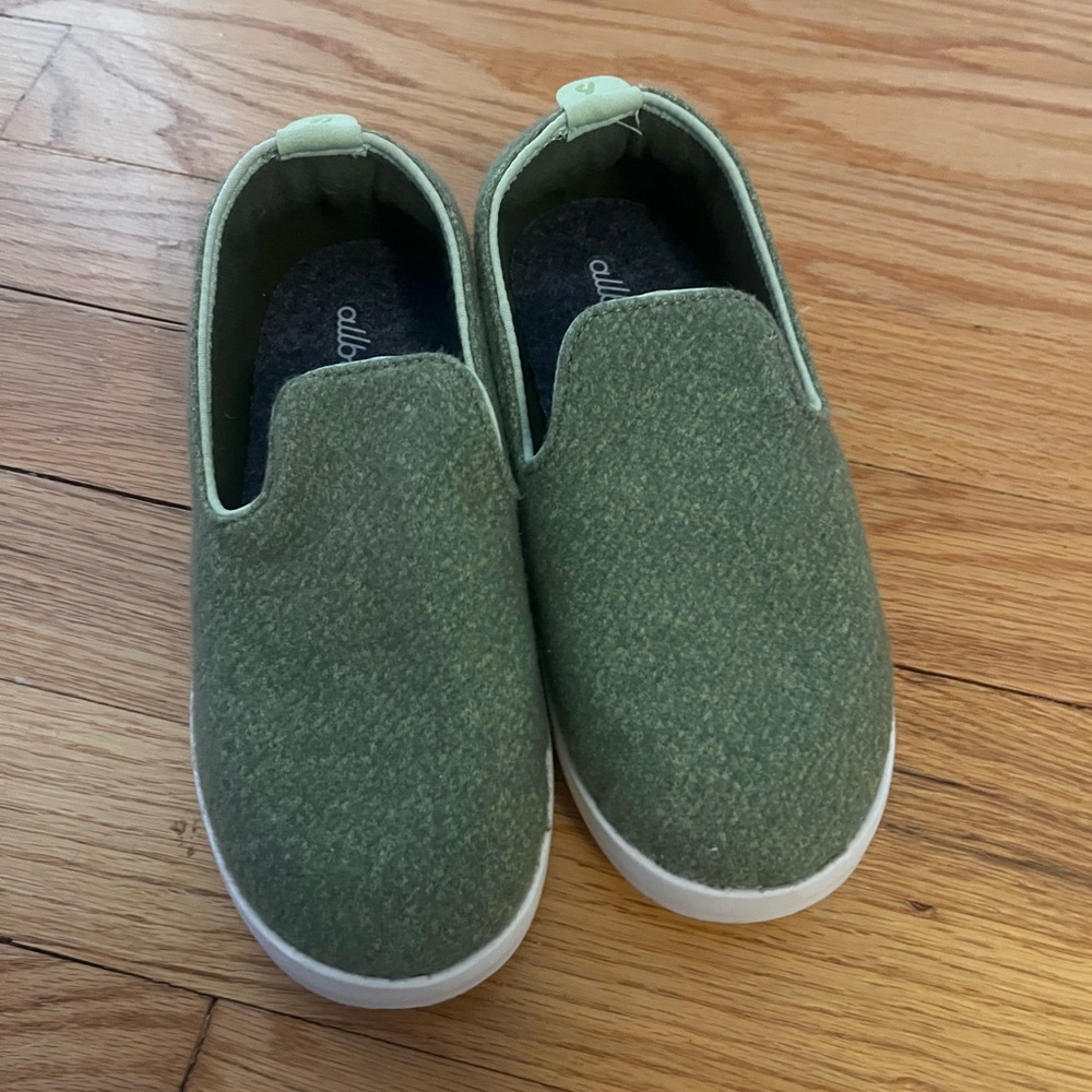 Allbirds Kids Slip-On Slippers in Green